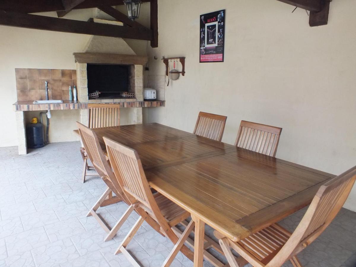 Country B&B Saint-Pierre-d'Eyraud Buitenkant foto